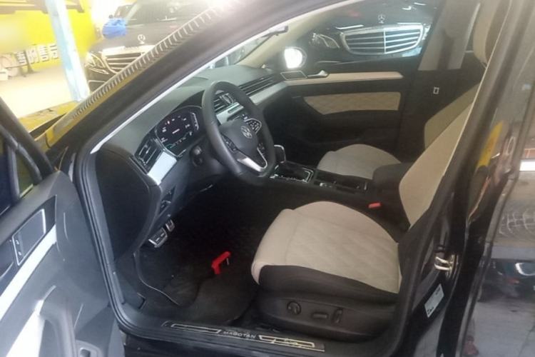 Used Volkswagen Magotan 2023 2 Million Units Commemorative Edition 330TSI DSG Luxury Version Driver Seat