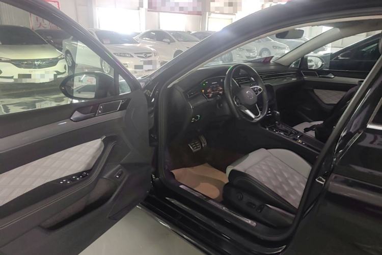 Used Volkswagen Magotan 2023 2 Million Units Limited Edition 280TSI DSG Leading Version Driver Seat
