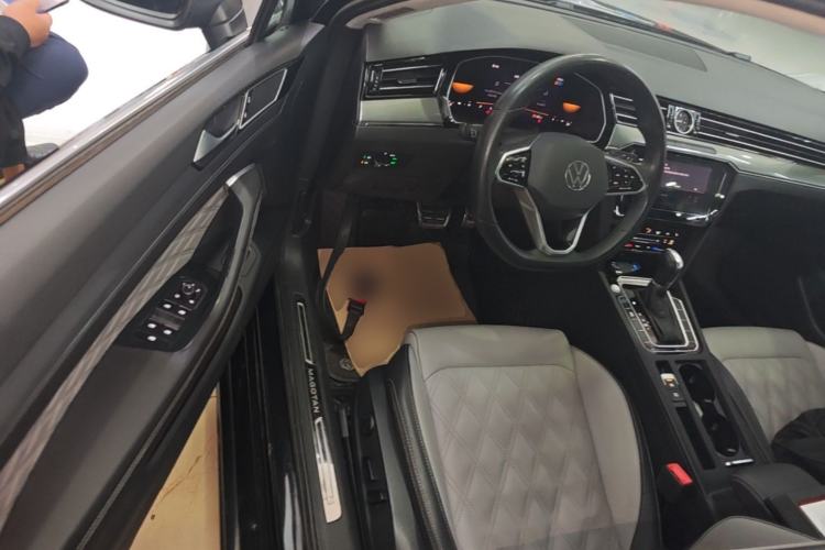 Used Volkswagen Magotan 2023 2 Million Units Limited Edition 330TSI DSG Leading Version Driver Seat