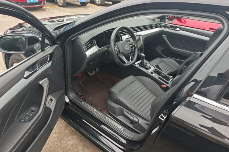 Used Volkswagen Magotan 2023 2 Million Units Limited-Edition 280TSI DSG Comfort Version Driver Seat