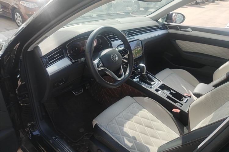 Used Volkswagen Magotan 2023 2 Million Units Limited Edition 330TSI DSG Leading Version Driver Seat