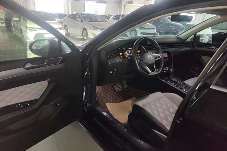 Used Volkswagen Magotan 2023 2 Million Units Limited Edition 280TSI DSG Leading Version Driver Seat