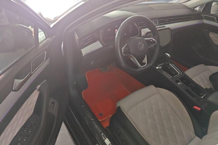 Used Volkswagen Magotan 2023 2 Million Units Limited Edition 330TSI DSG Leading Version Driver Seat