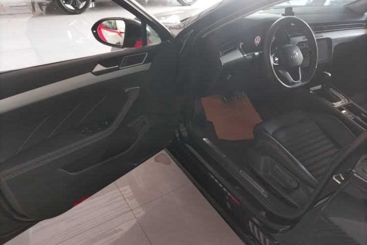 Used Volkswagen Magotan 2023 2 Million Units Limited-Edition 280TSI DSG Comfort Version Driver Seat