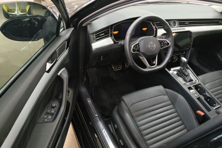 Used Volkswagen Magotan 2023 2 Million Units Limited-Edition 280TSI DSG Comfort Version Driver Seat