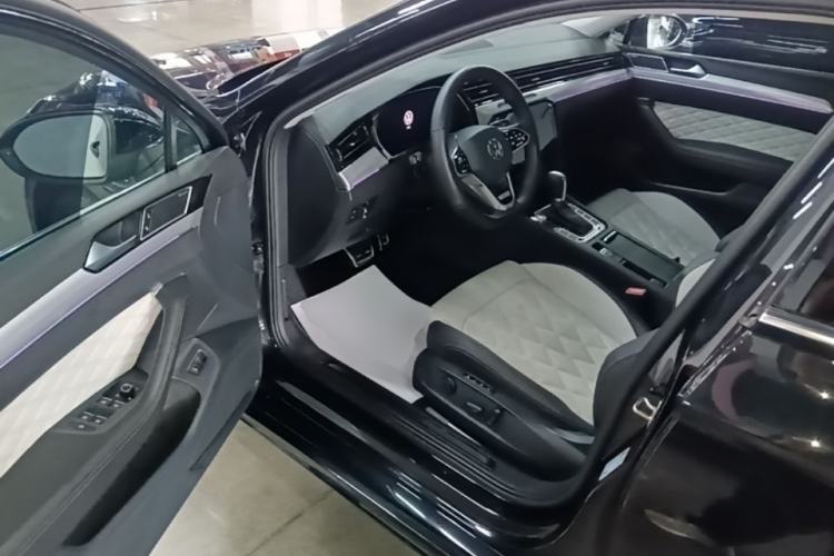 Used Volkswagen Magotan 2023 2 Million Units Limited-Edition 380TSI DSG Flagship Version Driver Seat