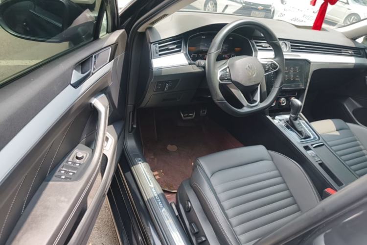 Used Volkswagen Magotan 2023 2 Million Units Limited-Edition 280TSI DSG Comfort Version Driver Seat