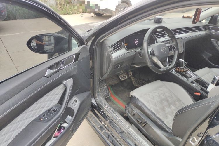 Used Volkswagen Magotan 2023 2 Million Units Commemorative Edition 330TSI DSG Luxury Version Driver Seat