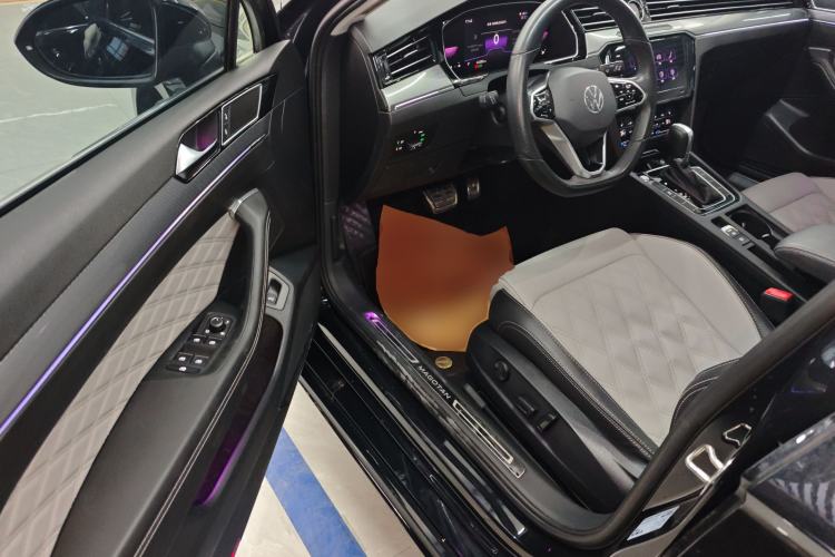 Used Volkswagen Magotan 2023 2 Million Units Limited Edition 330TSI DSG Leading Version Driver Seat