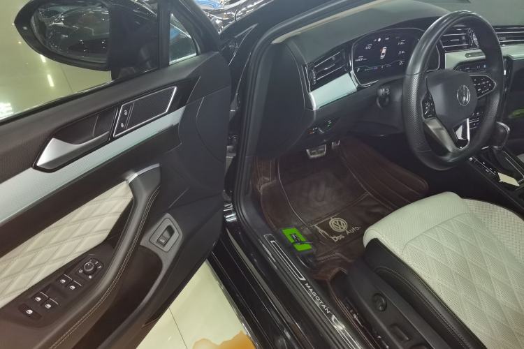 Used Volkswagen Magotan 2023 2 Million Units Commemorative Edition 330TSI DSG Luxury Version Driver Seat