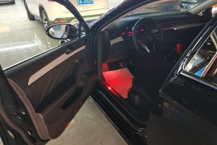 Used Volkswagen Magotan 2023 2 Million Units Limited-Edition 280TSI DSG Comfort Version Driver Seat