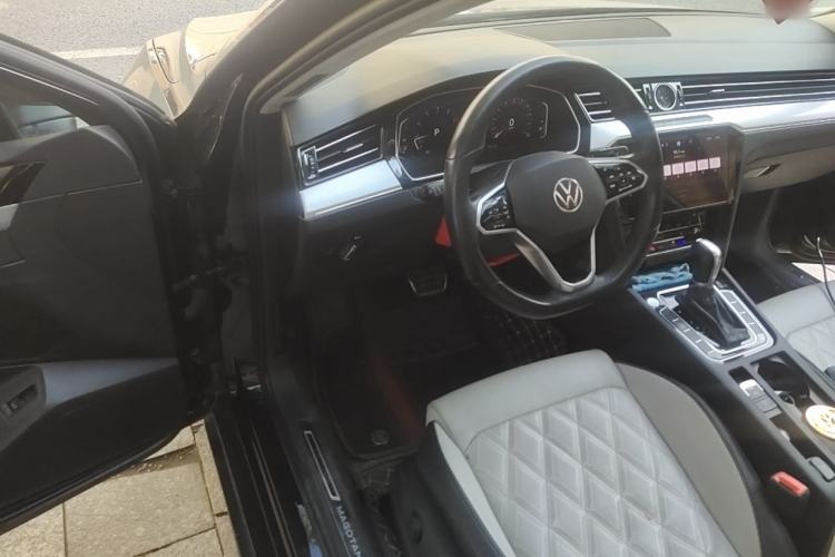 Used Volkswagen Magotan 2023 2 Million Units Commemorative Edition 330TSI DSG Luxury Version Driver Seat