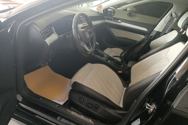 Used Volkswagen Magotan 2023 2 Million Units Commemorative Edition 330TSI DSG Luxury Version Driver Seat