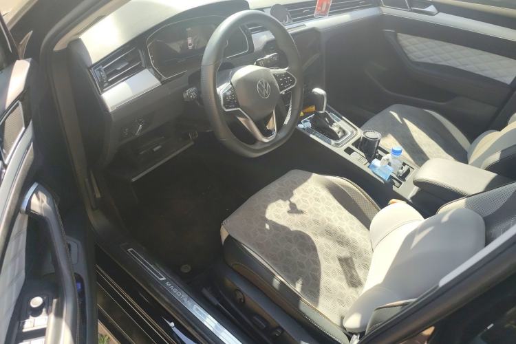Used Volkswagen Magotan 2023 2 Million Units Commemorative Edition 330TSI DSG Luxury Version Driver Seat