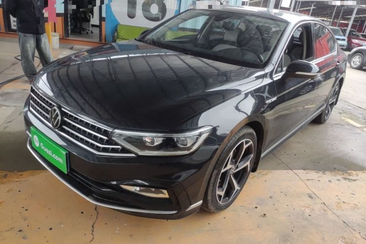 Used Volkswagen Magotan 2023 2 Million Units Commemorative Edition 330TSI DSG Luxury Version Guazi used car, China used car export, Used car for sale, Used  cars, Cheapest cars for sale
