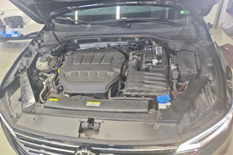 Used Volkswagen Magotan 2023 2 Million Units Limited Edition 330TSI DSG Leading Version Engine Bay