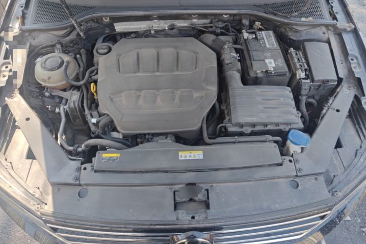 Used Volkswagen Magotan 2023 2 Million Units Commemorative Edition 330TSI DSG Luxury Version Engine Bay