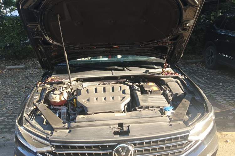 Used Volkswagen Magotan 2023 2 Million Units Limited Edition 330TSI DSG Leading Version Engine Bay