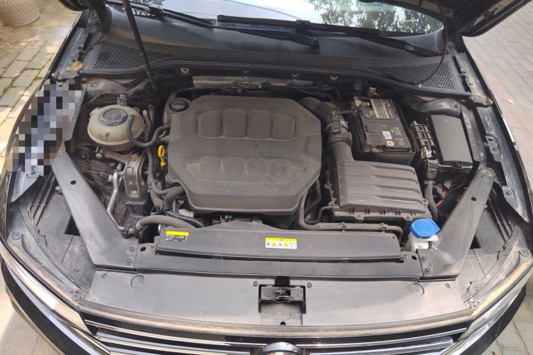 Used Volkswagen Magotan 2023 2 Million Units Commemorative Edition 330TSI DSG Luxury Version Engine Bay
