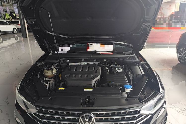 Used Volkswagen Magotan 2023 2 Million Units Commemorative Edition 330TSI DSG Luxury Version Engine Bay