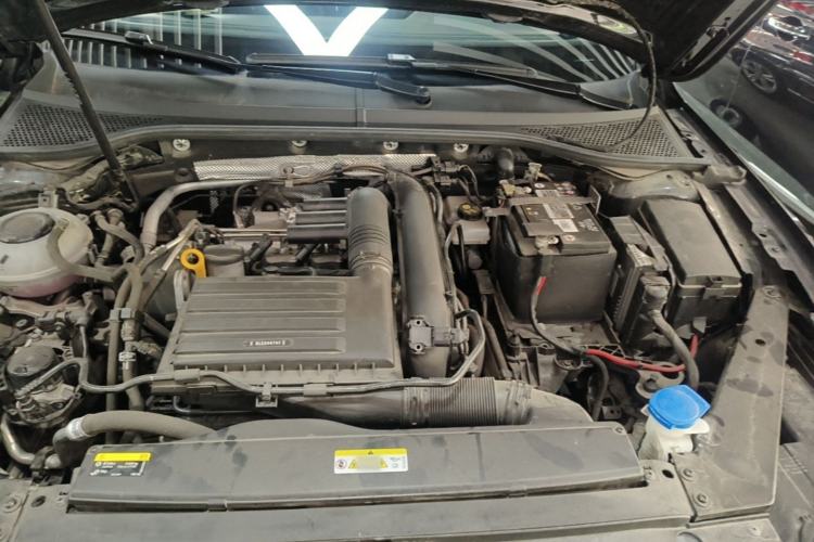 Used Volkswagen Magotan 2023 2 Million Units Limited-Edition 280TSI DSG Comfort Version Engine Bay