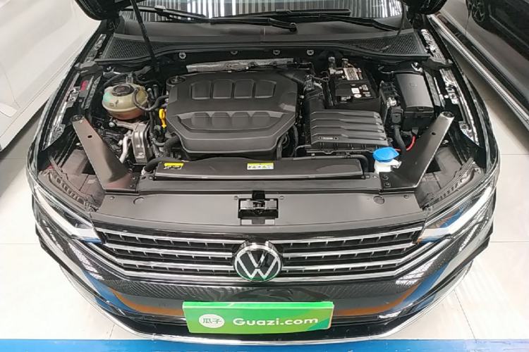 Used Volkswagen Magotan 2023 2 Million Units Limited Edition 330TSI DSG Leading Version Engine Bay