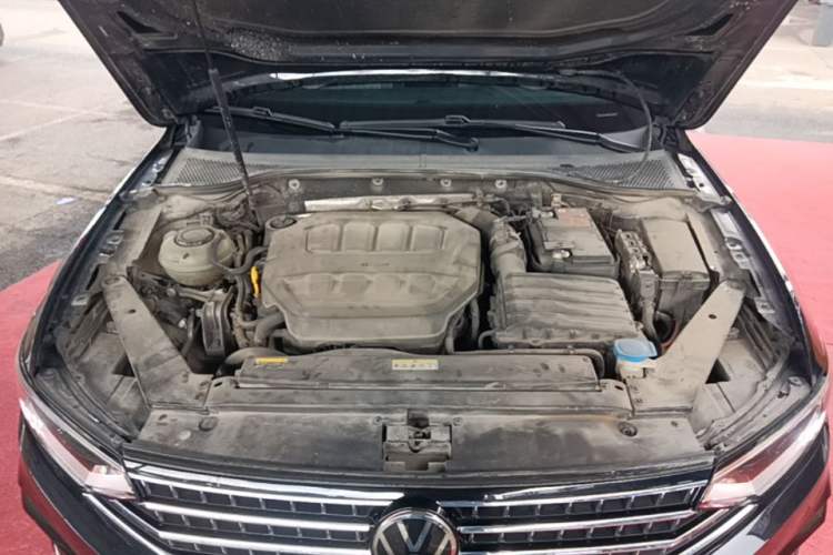 Used Volkswagen Magotan 2023 2 Million Units Commemorative Edition 330TSI DSG Luxury Version Engine Bay