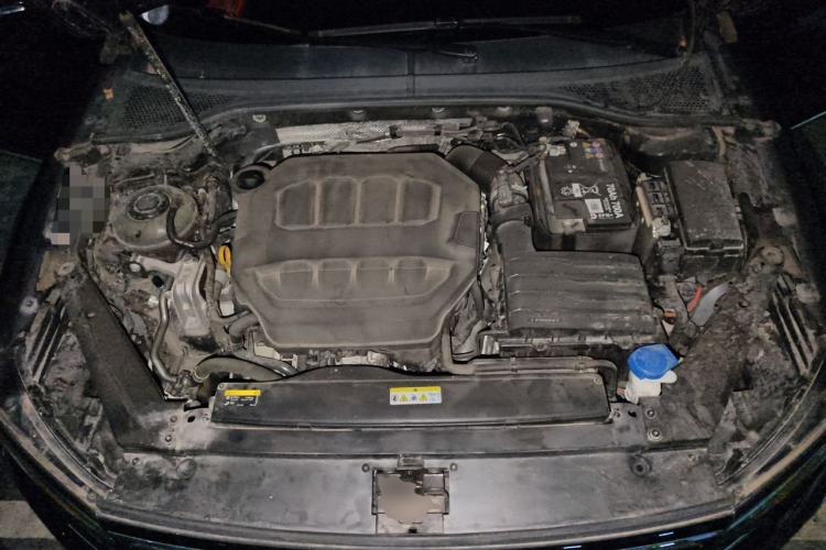 Used Volkswagen Magotan 2023 2 Million Units Limited Edition 330TSI DSG Leading Version Engine Bay