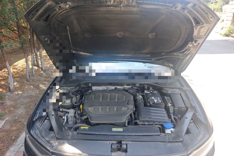 Used Volkswagen Magotan 2023 2 Million Units Commemorative Edition 330TSI DSG Luxury Version Engine Bay