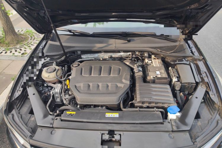 Used Volkswagen Magotan 2023 2 Million Units Limited Edition 330TSI DSG Leading Version Engine Bay