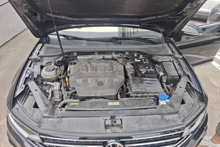 Used Volkswagen Magotan 2023 2 Million Units Commemorative Edition 330TSI DSG Luxury Version Engine Bay