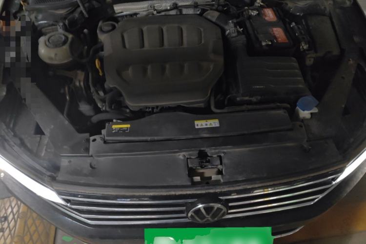 Used Volkswagen Magotan 2023 2 Million Units Commemorative Edition 330TSI DSG Luxury Version Engine Bay