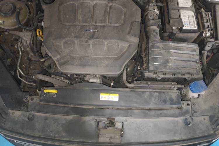 Used Volkswagen Magotan 2023 2 Million Units Commemorative Edition 330TSI DSG Luxury Version Engine Bay