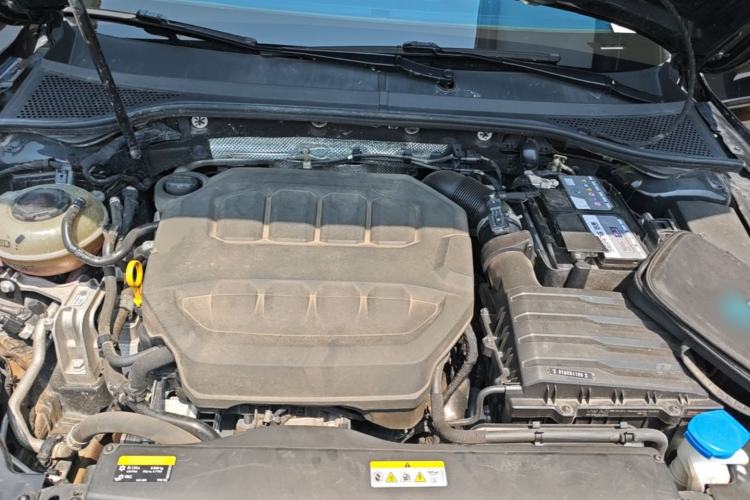 Used Volkswagen Magotan 2023 2 Million Units Commemorative Edition 330TSI DSG Luxury Version Engine Bay
