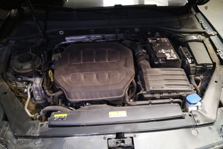 Used Volkswagen Magotan 2023 2 Million Units Commemorative Edition 330TSI DSG Luxury Version Engine Bay