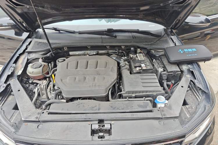 Used Volkswagen Magotan 2023 2 Million Units Commemorative Edition 330TSI DSG Luxury Version Engine Bay