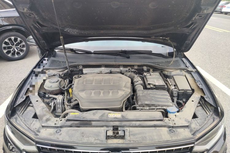 Used Volkswagen Magotan 2023 2 Million Units Commemorative Edition 330TSI DSG Luxury Version Engine Bay