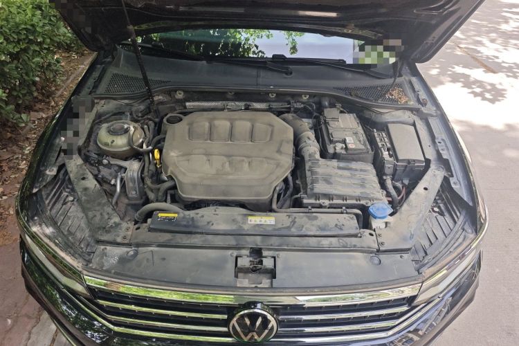 Used Volkswagen Magotan 2023 2 Million Units Limited-Edition 380TSI DSG Flagship Version Engine Bay