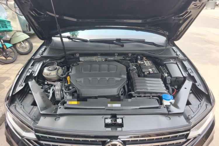 Used Volkswagen Magotan 2023 2 Million Units Commemorative Edition 330TSI DSG Luxury Version Engine Bay