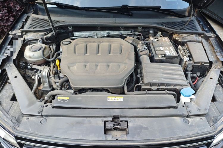 Used Volkswagen Magotan 2023 2 Million Units Commemorative Edition 330TSI DSG Luxury Version Engine Bay