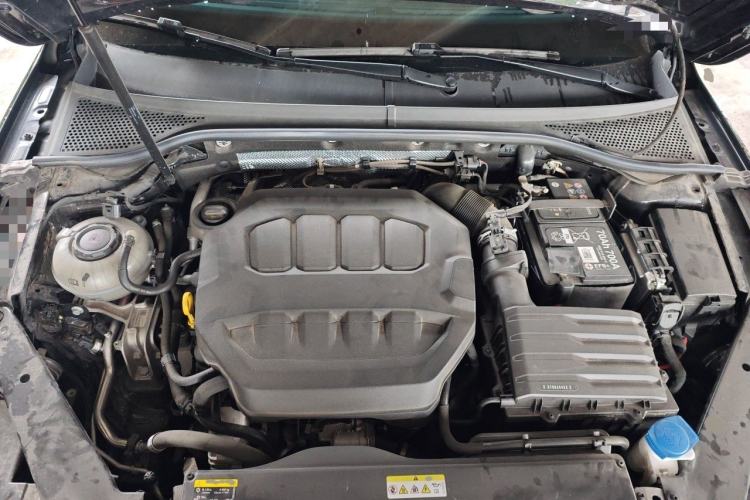 Used Volkswagen Magotan 2023 2 Million Units Commemorative Edition 330TSI DSG Luxury Version Engine Bay