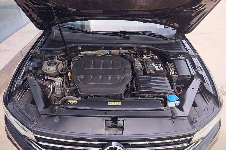 Used Volkswagen Magotan 2023 2 Million Units Commemorative Edition 330TSI DSG Luxury Version Engine Bay