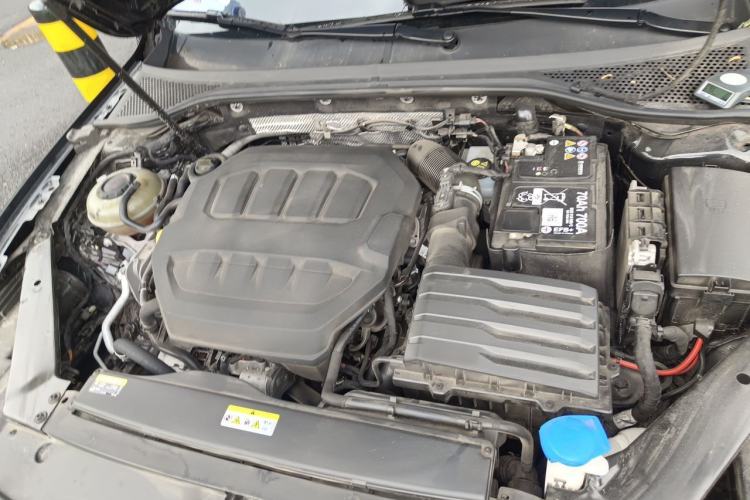 Used Volkswagen Magotan 2023 2 Million Units Commemorative Edition 330TSI DSG Luxury Version Engine Bay
