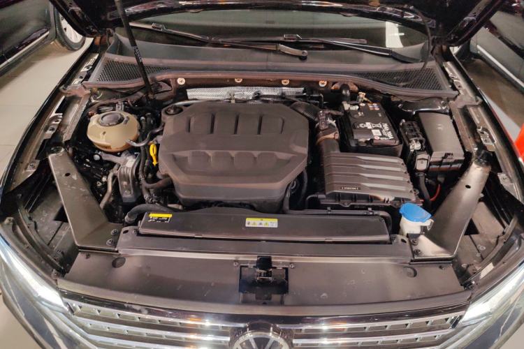 Used Volkswagen Magotan 2023 2 Million Units Commemorative Edition 330TSI DSG Luxury Version Engine Bay