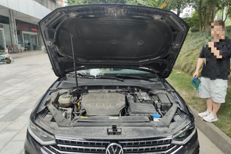 Used Volkswagen Magotan 2023 2 Million Units Limited Edition 330TSI DSG Leading Version Engine Bay