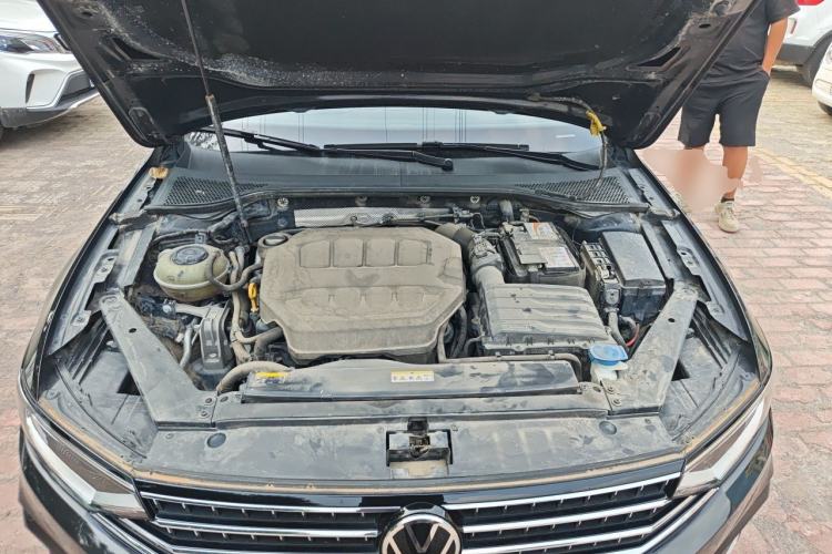 Used Volkswagen Magotan 2023 2 Million Units Commemorative Edition 330TSI DSG Luxury Version Engine Bay