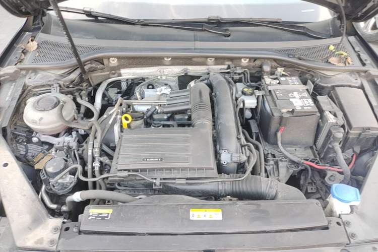 Used Volkswagen Magotan 2023 2 Million Units Limited-Edition 280TSI DSG Comfort Version Engine Bay