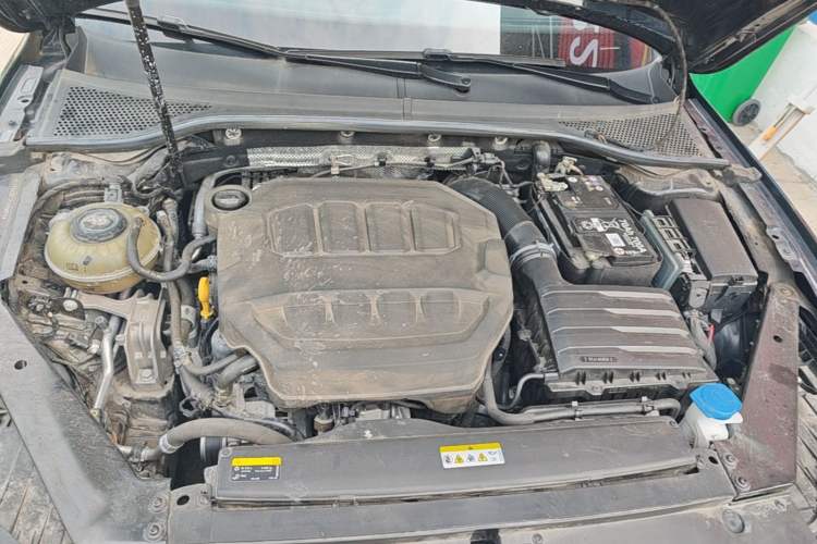 Used Volkswagen Magotan 2023 2 Million Units Limited-Edition 380TSI DSG Flagship Version Engine Bay