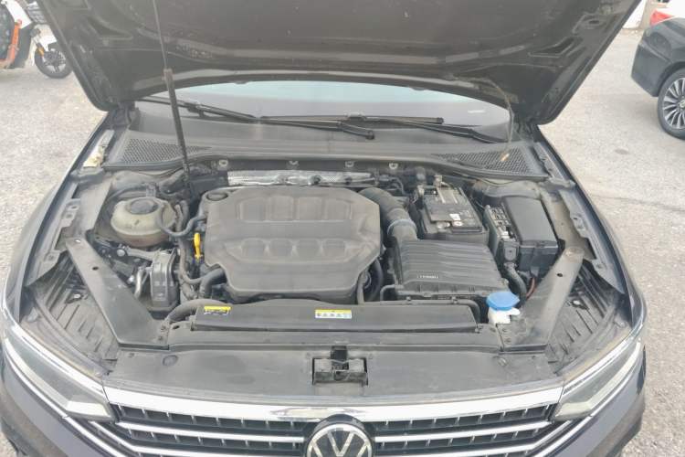 Used Volkswagen Magotan 2023 2 Million Units Limited-Edition 380TSI DSG Flagship Version Engine Bay