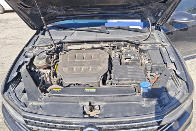 Used Volkswagen Magotan 2023 2 Million Units Limited Edition 330TSI DSG Leading Version Engine Bay
